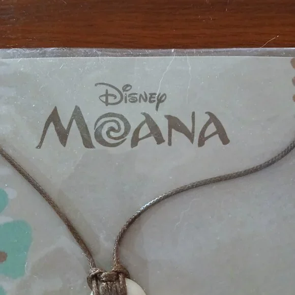 Disney Moana Cream Flower Brown Cord Necklace NIP - Picture 2 of 7